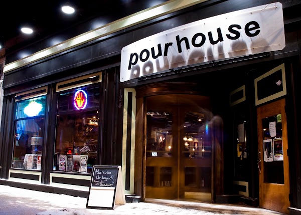 Pourhouse Bar & Grill interior