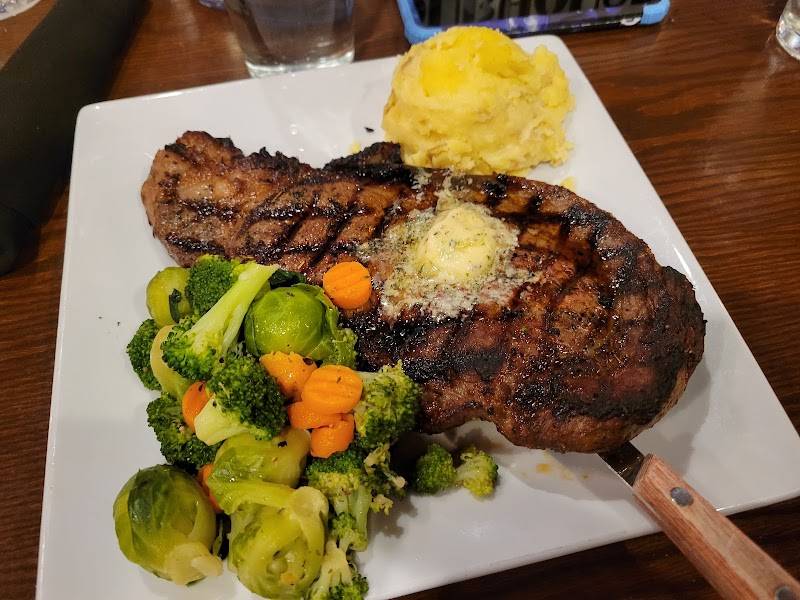 Pourhouse Bar & Grill